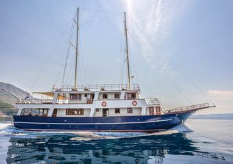 M/Y Luna