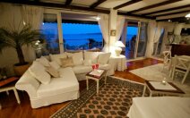Villa VIS 1
