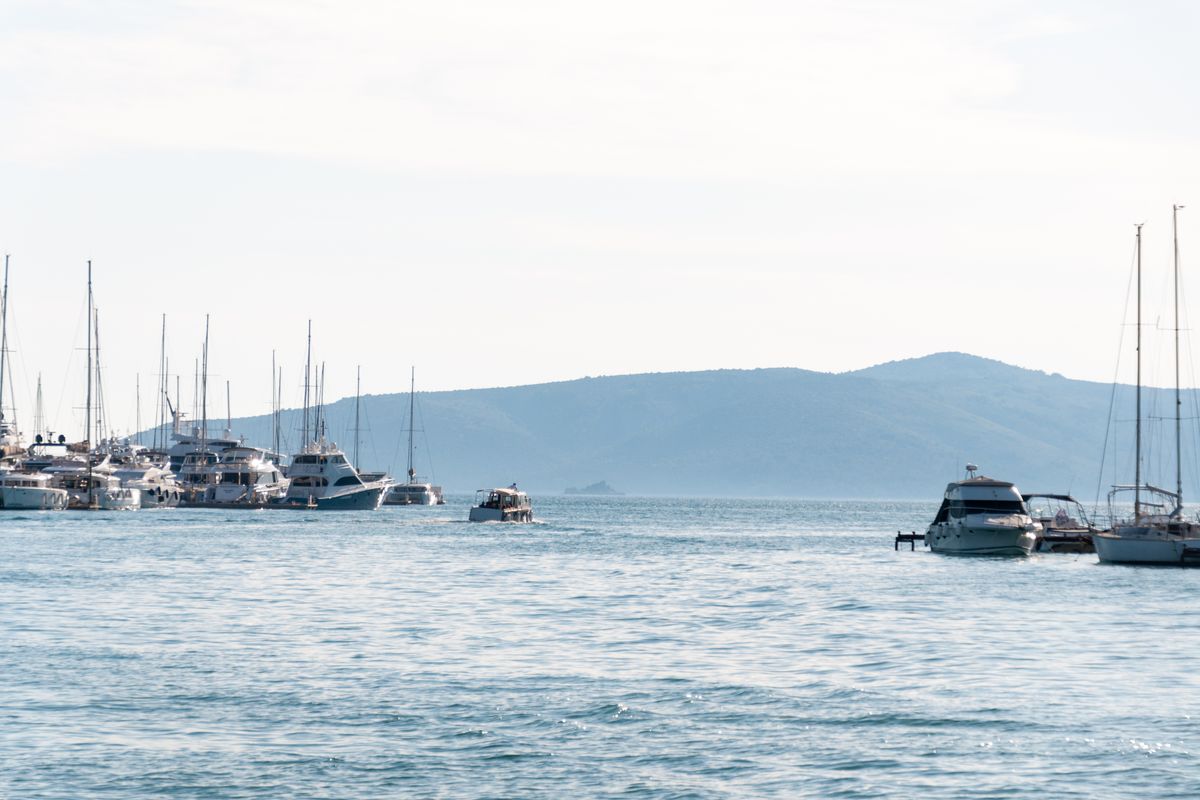 Luxury island hopping Croatia yacht cruising past Hvar, Brač and Vis in crystal waters