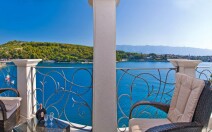 Villa BRAC 5 | Vacations in Croatia