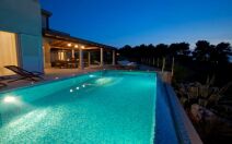 Villa BRAC 8 | Blue cruise vacations in Croatia