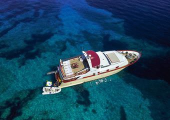 Yacht Korab - Mini cruiser | Luxurious cruising vacation intended for you and your family