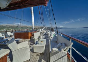 Yacht Amorena | Glamorous yacht journeys