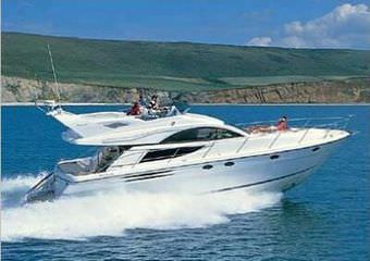 Fairline Phantom 50 | Yacht chartering elegance