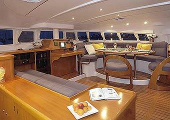 Lagoon 470 | Luxury yacht charter