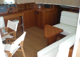 Lagoon 570 | Magnificent traditional wooden 