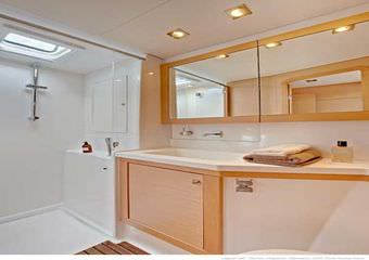 Lagoon 450 | Luxurious cruising vacation intended for you and your family