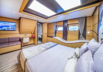 Yacht Navilux | Upscale charter experiences