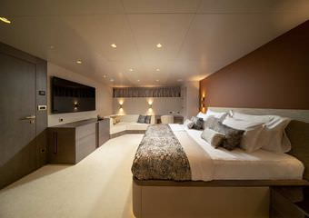 Yacht Nocturno | Sailing charter