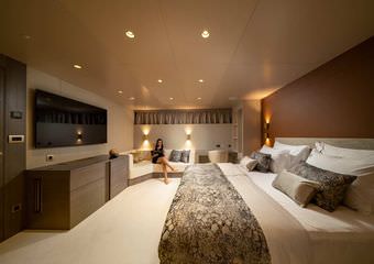 Yacht Nocturno | Sail away in luxury