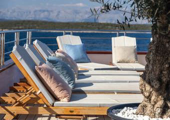 Yacht Olimp | Tailored trips in Dubrovnik, Zadar, Split