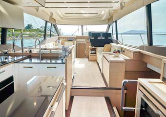 Prestige 630S Simull | Boat charter