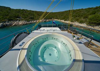 Yacht Rara Avis | Croatian cruise experience