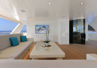 Yacht Meira | Seafaring in elegance