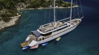 yacht lady gita