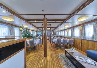 yacht amorena | Explore through yacht charter