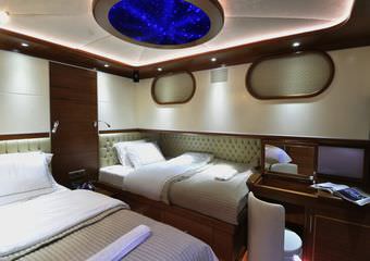 yacht corsario | Private charter escapade