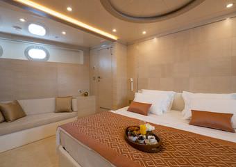 yacht love story | Cruiser for ultimate relaxation