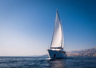 yacht omnia | Cruiser for relaxation