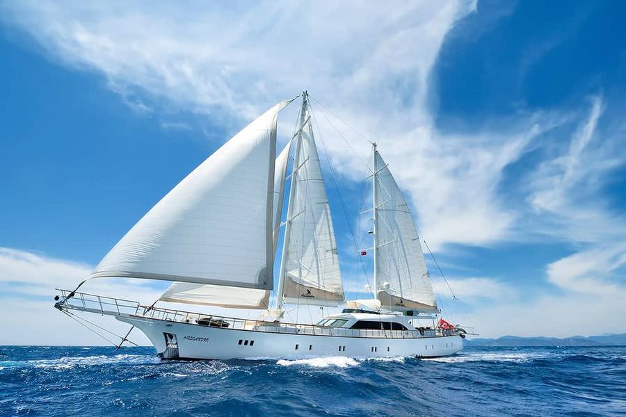 yacht alessandro 1